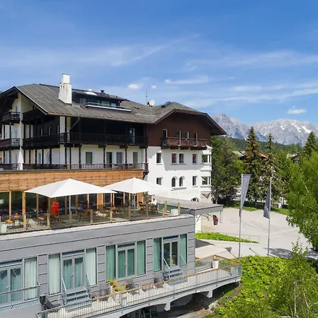 Wetterstein Otel Seefeld in Tirol